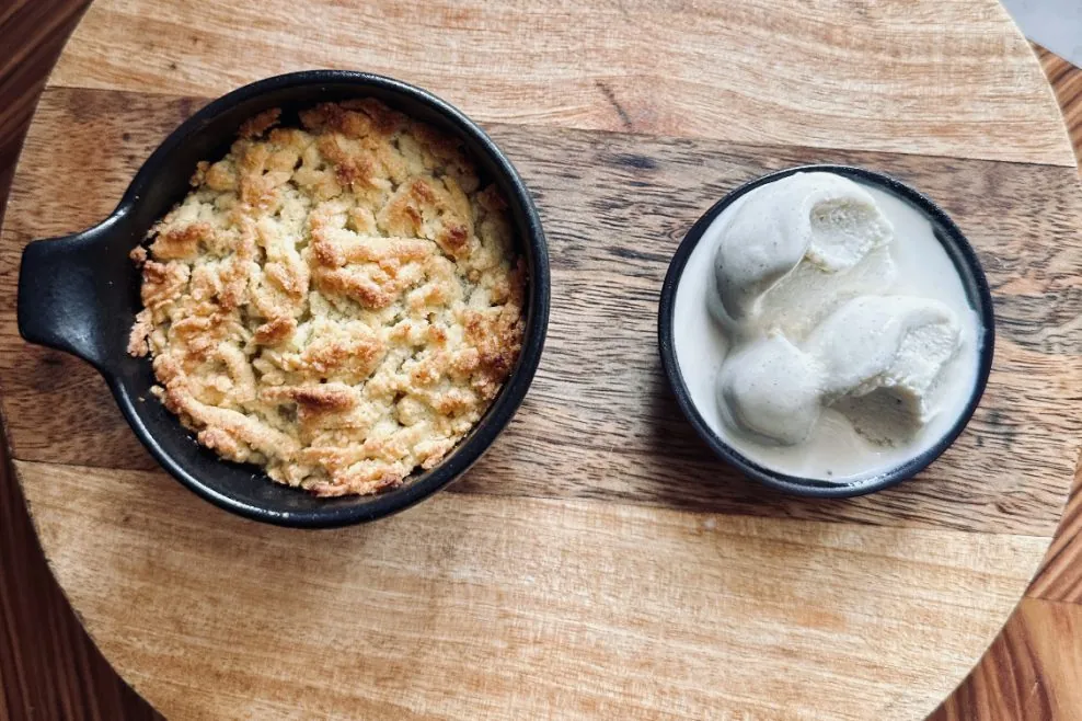 R&B Apple Crumble